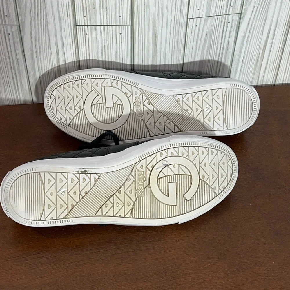 G by Guess Black Lace Up Shoes - Picture 5 of 9